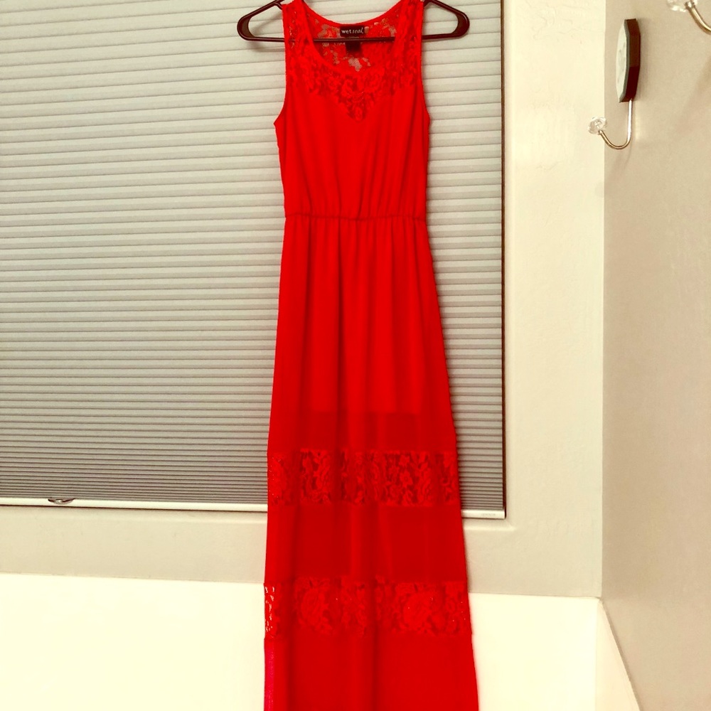 Lace Maxi
